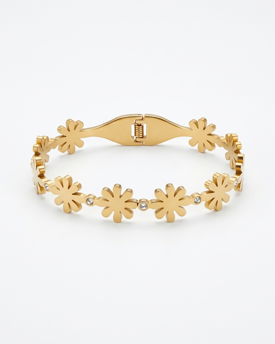 The Velmira Daisy Bracelet 18K gold plated stainless steel 