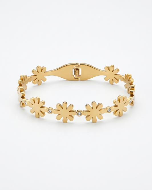 The Velmira Daisy Bracelet 18K gold plated stainless steel 