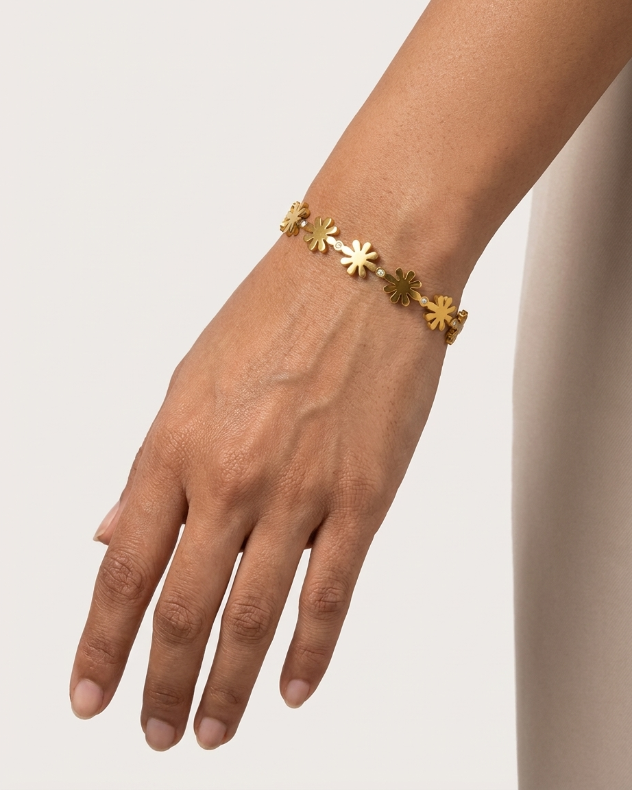 The Velmira Daisy Bracelet