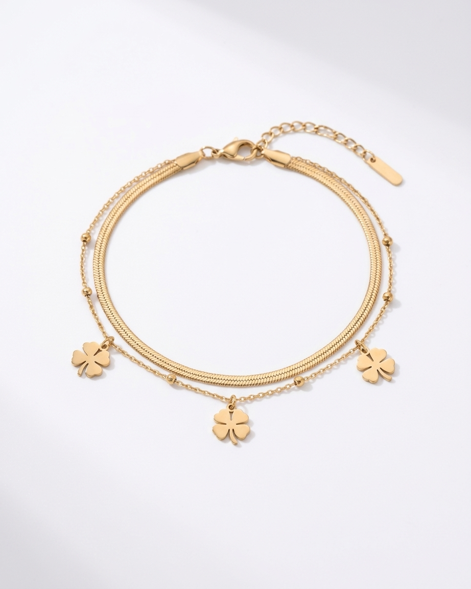 the golden clover charm bracelet 18K gold plated stainless steel 