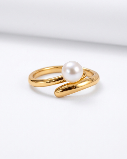 the luna pearl ring 18K gold plated stainless steel finger ring