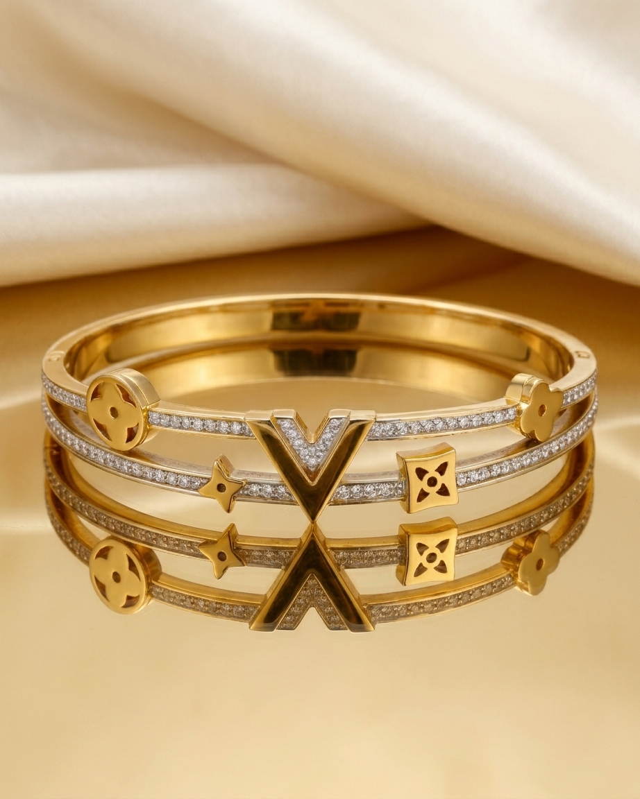 the vespera crown cuff 18k gold plated stainless steel bangle